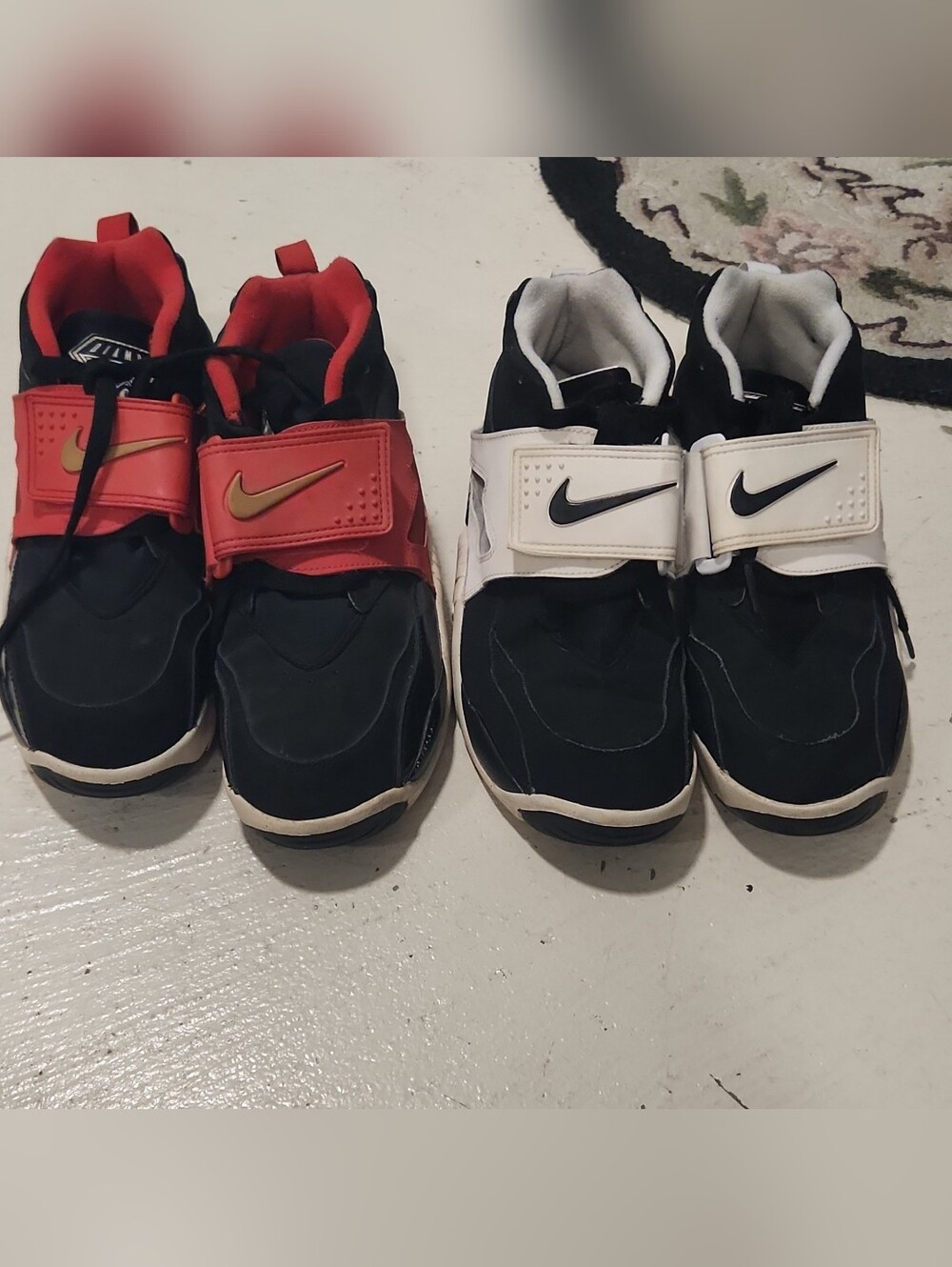 Nike Diamond Turf Sneaker Bundle 7Y , Womens 8.5